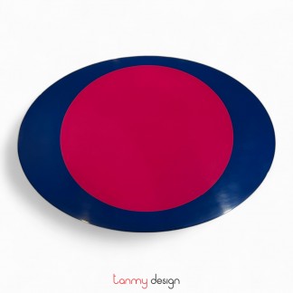 Two-color oval placemat 